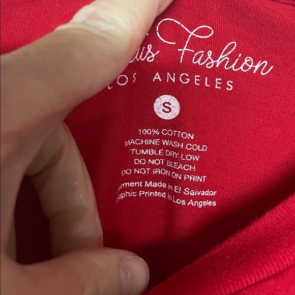 Lotus Fashion size Small Red 'Holly Jolly' Short Sleeve Soft & Stretchy T-Shirt - Picture 3 of 6